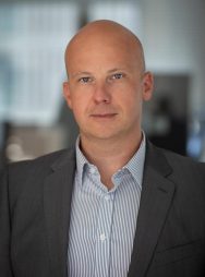 Patryk Nowakowski Santander